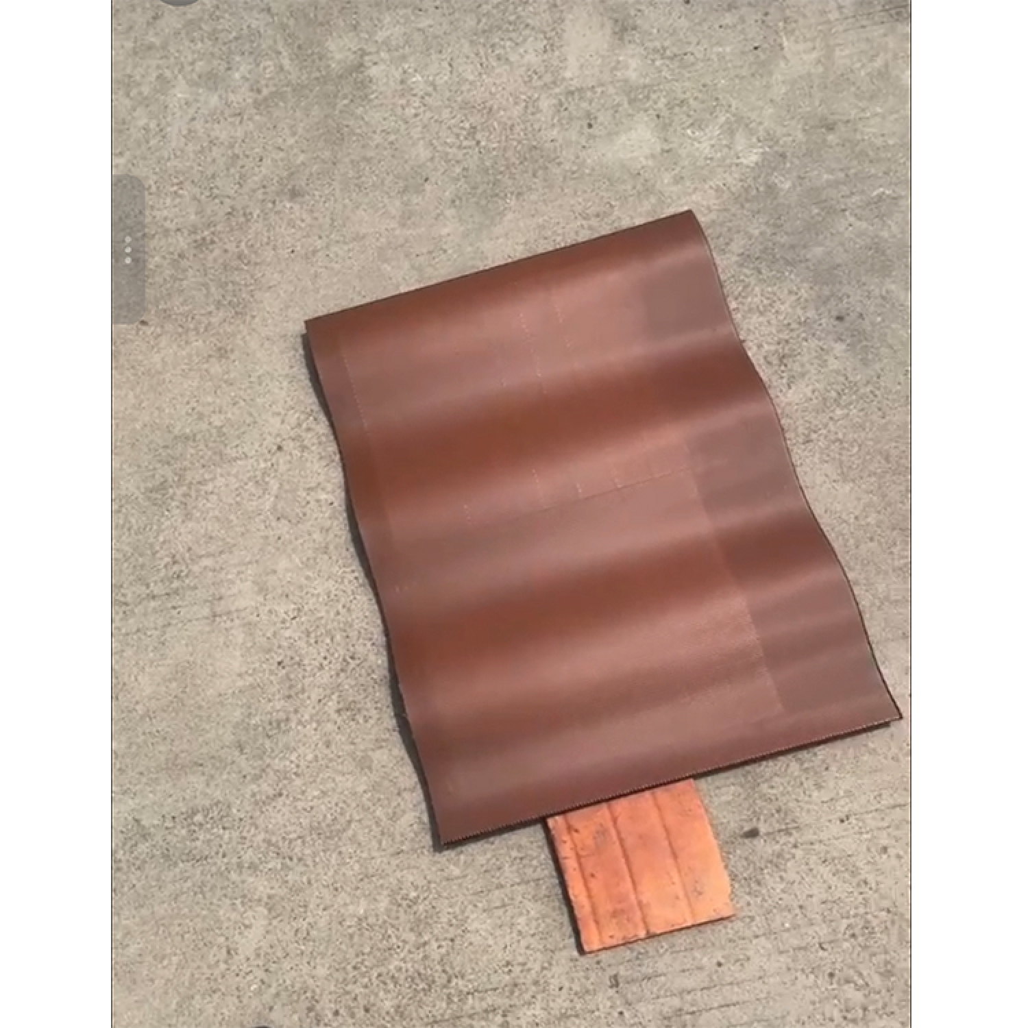 anti-glare solar tile for visual sensitive areas
